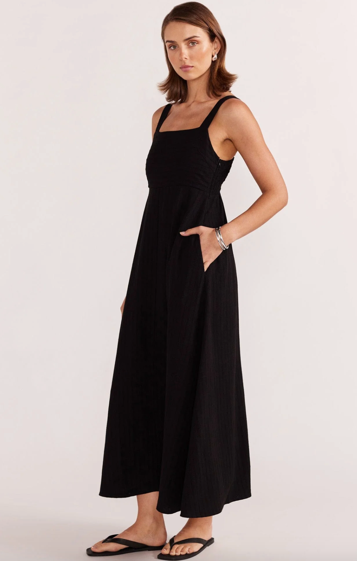 EMBER MIDI DRESS IN BLACK