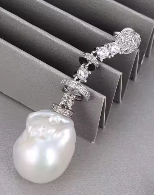 FW Pearl Drop Earrings