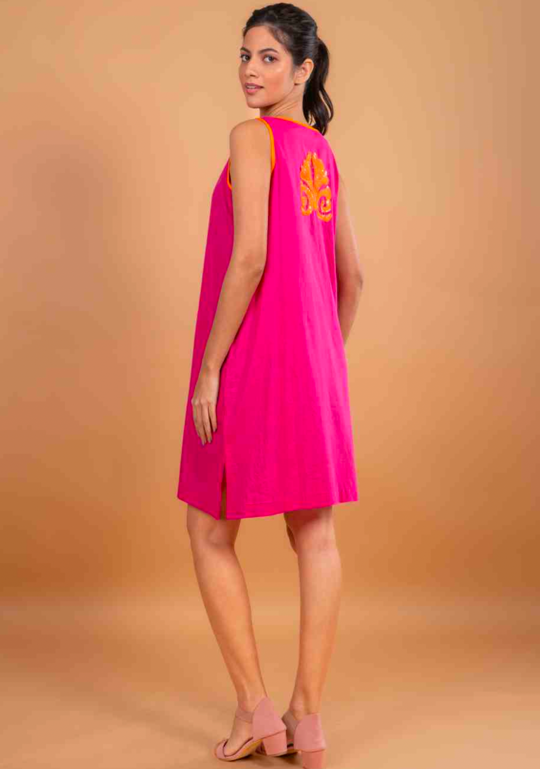 Vicky Dress in Pink Sz M